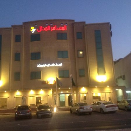 Al Makan Al Mosafer 116 Hotel By Al Azmy Эр-Рияд Экстерьер фото