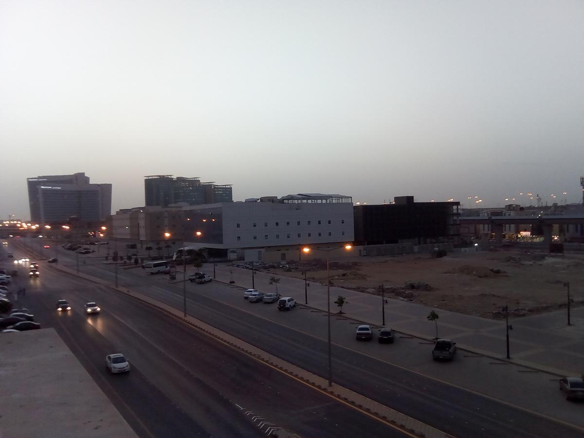 Al Makan Al Mosafer 116 Hotel By Al Azmy Эр-Рияд Экстерьер фото